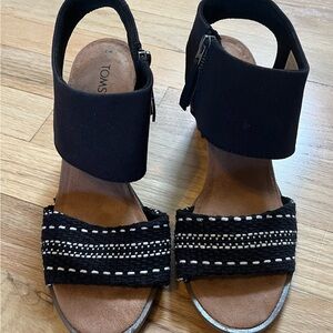 TOMS Women's Black Sandals size 7